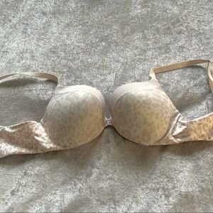 ✨victoria’s secret push up bra ✨